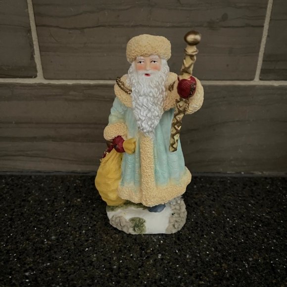 Vintage Grandfather Frost Russia figurine w/ box - Picture 2 of 6